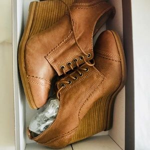 ALDO Oxford Brown lace up wedges EUR 38